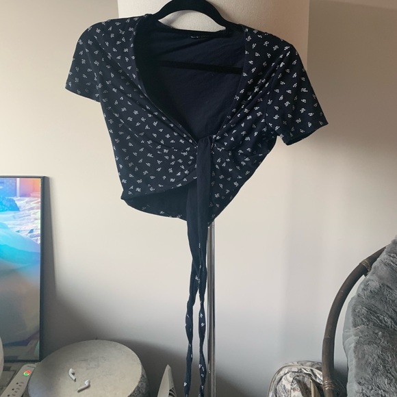 Brandy Melville Tops - Brandy Melville Tie Top